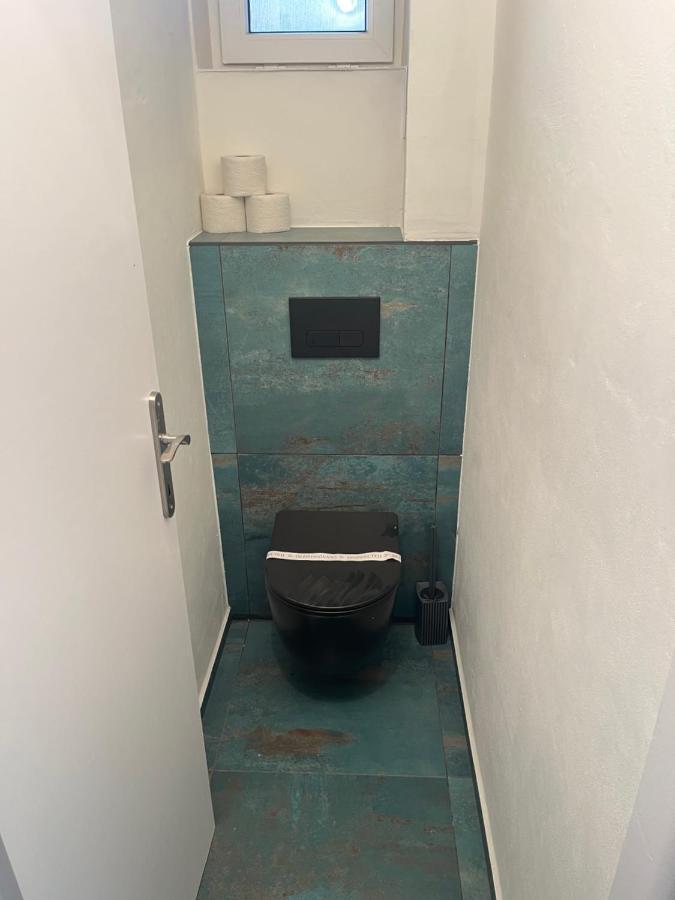 Mikulovska Chalupa Se Sklepem Exteriör bild
